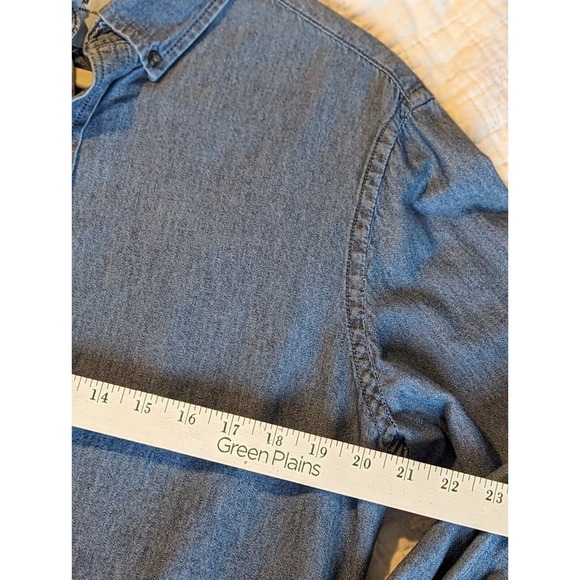 IZOD Men's Saltwater Wash Long Sleeve Button Down Shirt Size Medium Blue - Picture 7 of 13